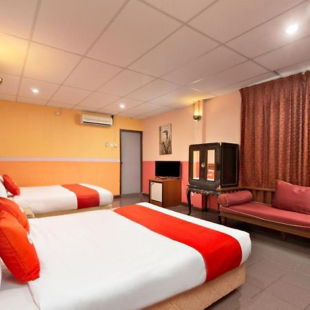 Hotel Dj Palace Lumut Exteriér fotografie