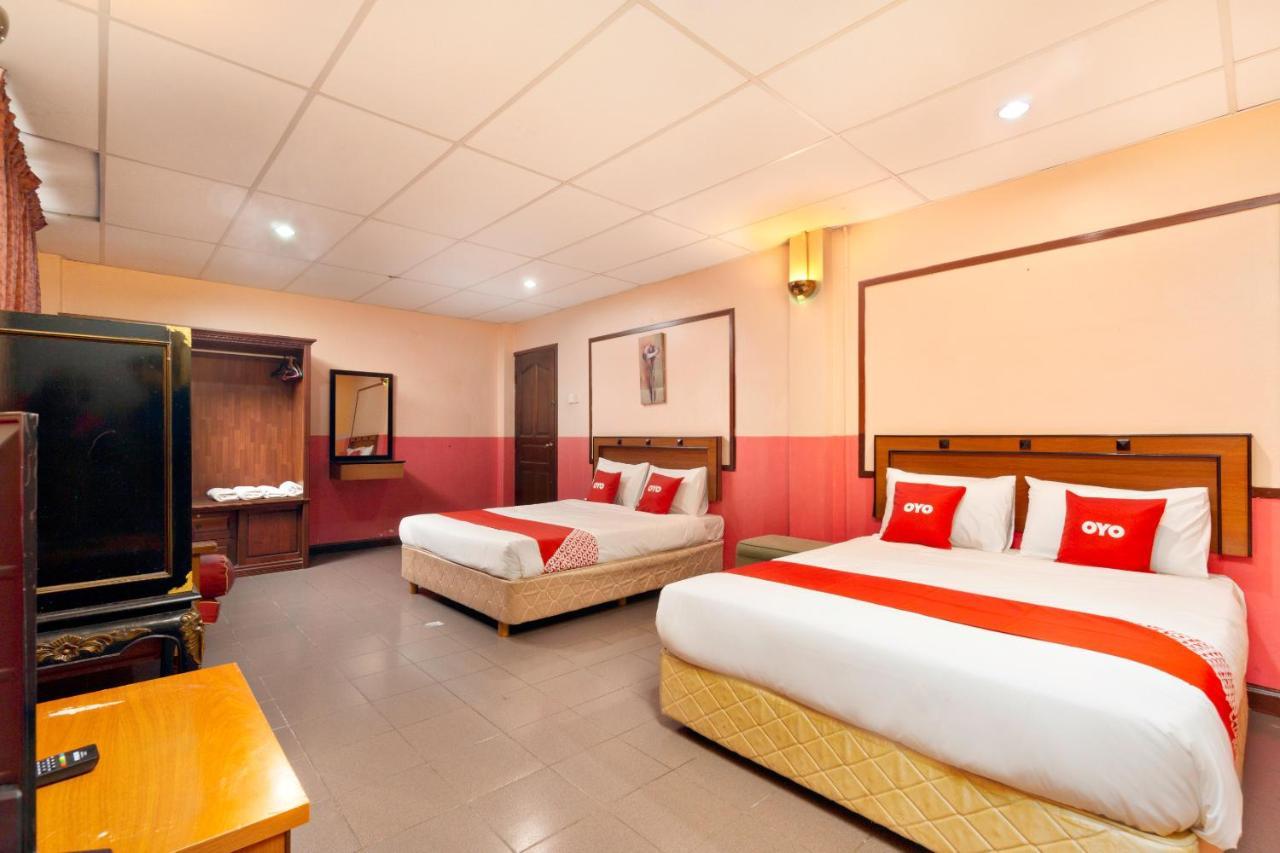 Hotel Dj Palace Lumut Exteriér fotografie