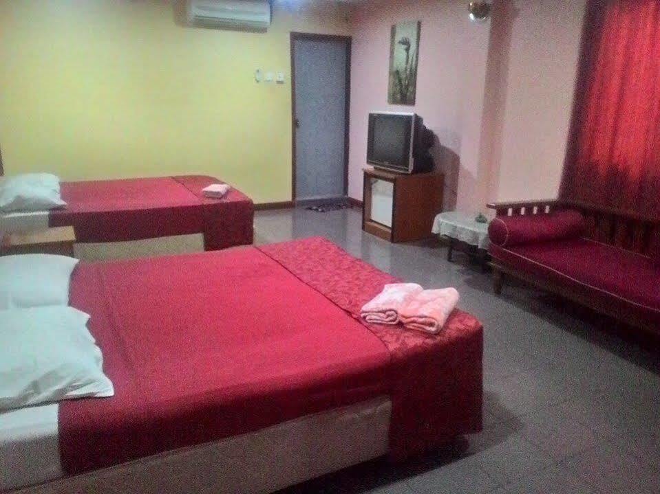 Hotel Dj Palace Lumut Exteriér fotografie