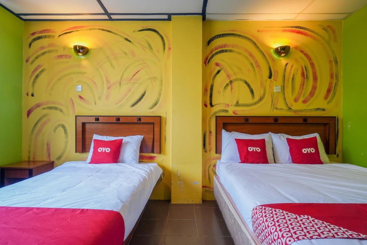 Hotel Dj Palace Lumut Exteriér fotografie