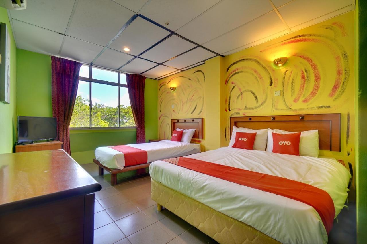 Hotel Dj Palace Lumut Exteriér fotografie