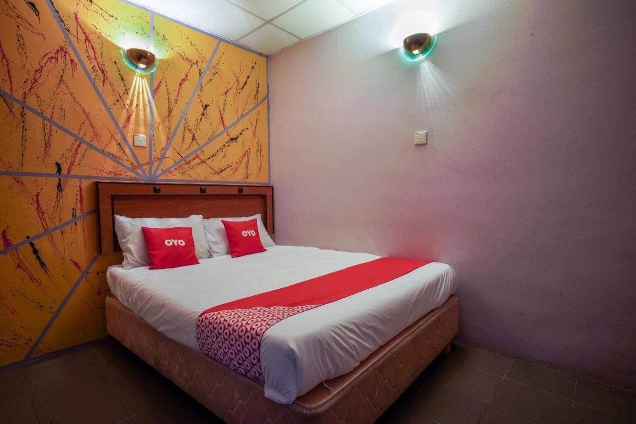 Hotel Dj Palace Lumut Exteriér fotografie